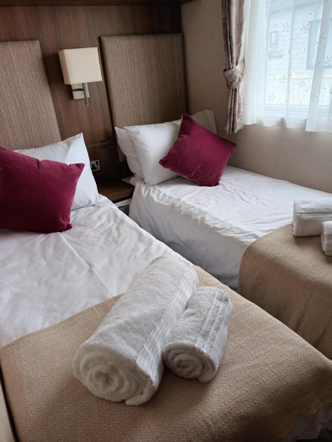 Winchelsea Beach Holiday Home - Pool & Beach Екстериор снимка